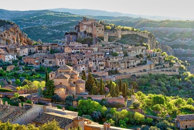 Quels villages pittoresques visiter aux alentours de Rang-du-Fliers ?